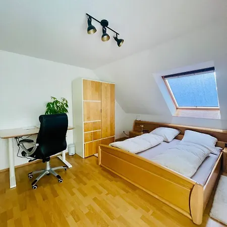 Neuenhagen Haven Nyaraló